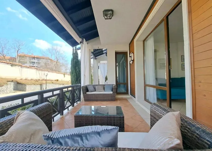 Oasis Park Apartman Lozenec