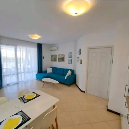 Apartamento Oasis Park