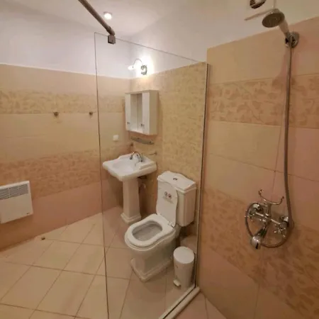 Oasis Park Apartment *